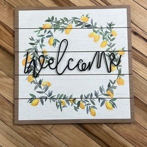 Lemon welcome sign